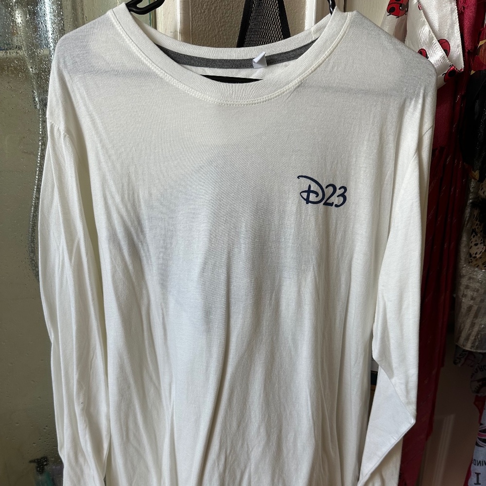 D23 L long sleeved t shirt